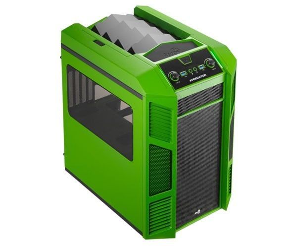 Gabinete Aerocool XPredator Cube GB Edition, EN55132 - BOX