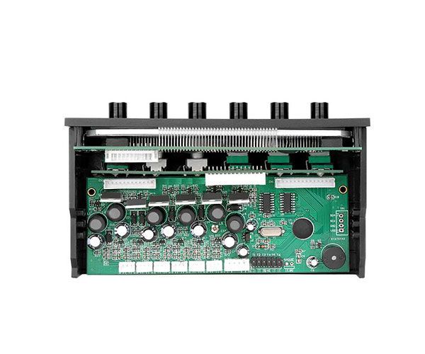 Controlador de Fan Thermaltake Commander F6 RGB 30 Watts, AC-024-BN1NAN-A1