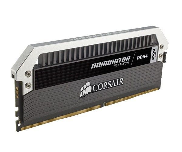 Memoria Corsair Dominator Platinum 16GB (4x4) DDR4 3000MHz Led Branco, CMD16GX4M4B3000C15